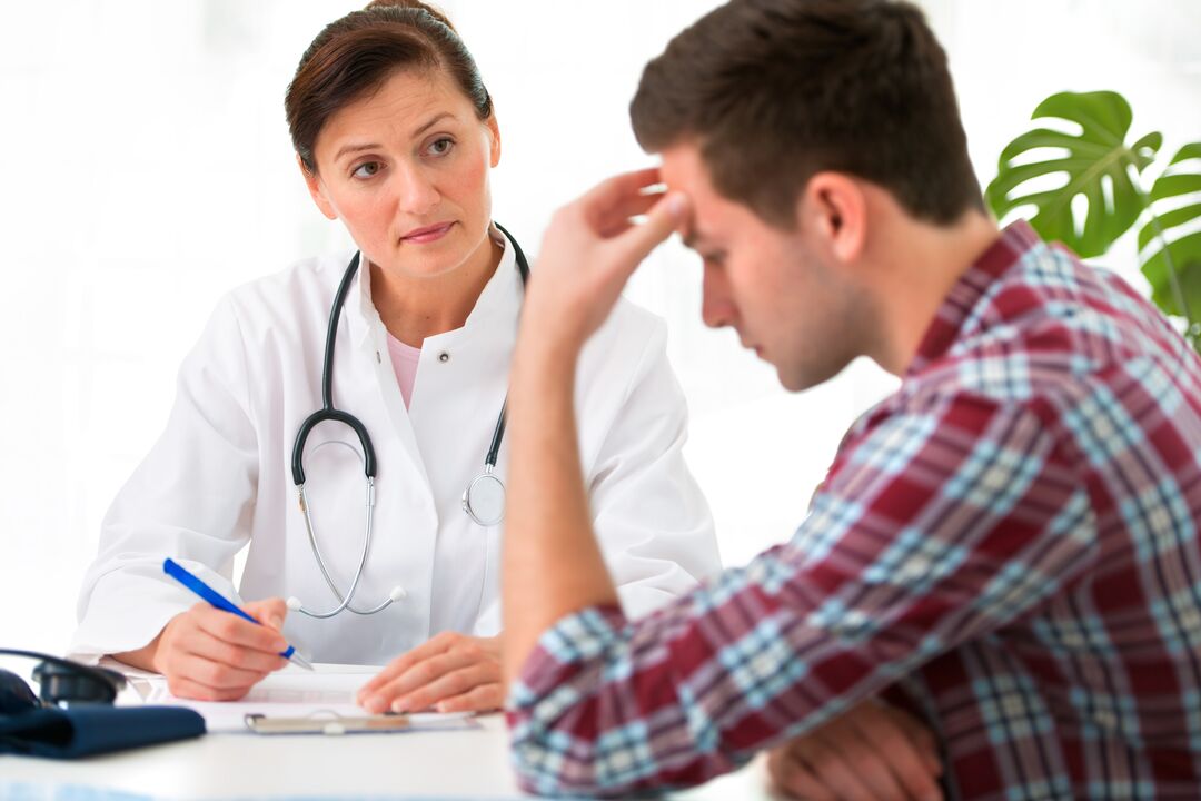 Seeing a doctor for the treatment of alcoholism